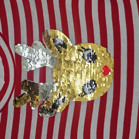 Candy striped with cute reindeer - Picture 2 of 3